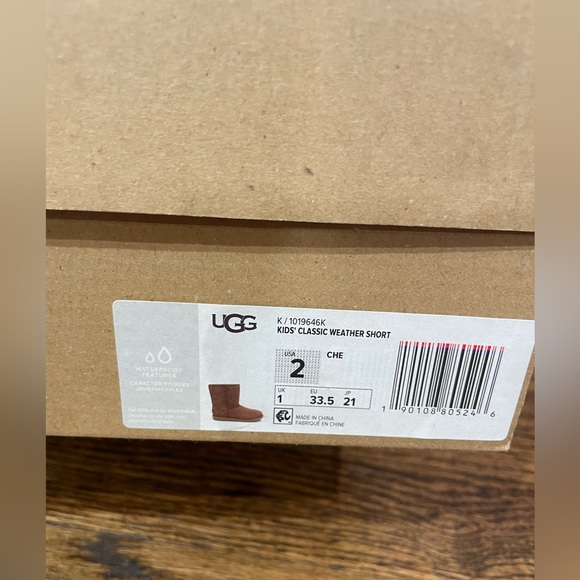 Kids UGG Chestnut Boots Size 2 - Picture 5 of 6